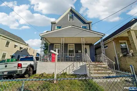 70 Genessee Avenue, Paterson, NJ 07503 — photo 2