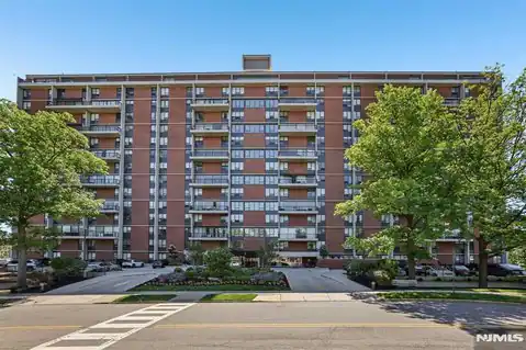 3 Horizon Road 1021, Fort Lee, NJ 07024 — photo 17