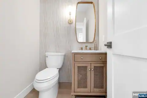 188 Broadway 2, Woodcliff Lake, NJ 07677 — photo 13