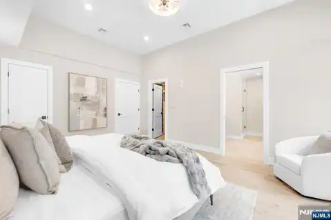 188 Broadway 2, Woodcliff Lake, NJ 07677 — photo 16