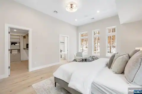 188 Broadway 2, Woodcliff Lake, NJ 07677 — photo 17