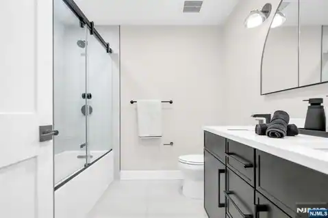 188 Broadway 2, Woodcliff Lake, NJ 07677 — photo 26
