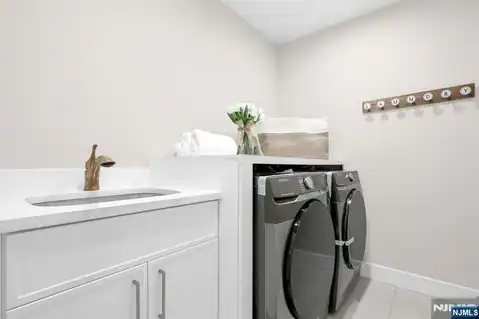 188 Broadway 2, Woodcliff Lake, NJ 07677 — photo 29