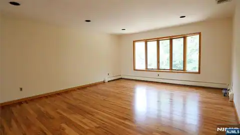 206 New York Avenue 2, Fort Lee, NJ 07024 — photo 2