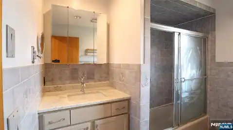 206 New York Avenue 2, Fort Lee, NJ 07024 — photo 24