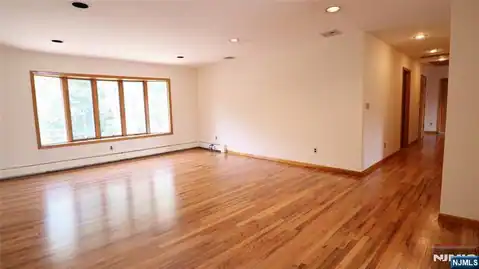 206 New York Avenue 2, Fort Lee, NJ 07024 — photo 3