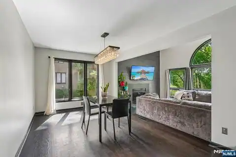 19 Cedar Wood Terrace, Woodland Park, NJ 07424 — photo 11