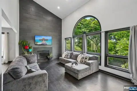 19 Cedar Wood Terrace, Woodland Park, NJ 07424 — photo 13