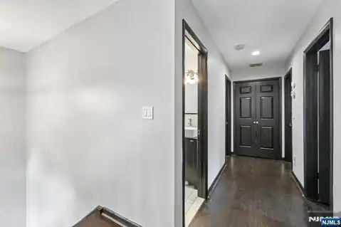 19 Cedar Wood Terrace, Woodland Park, NJ 07424 — photo 28