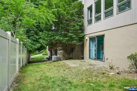 19 Cedar Wood Terrace, Woodland Park, NJ 07424 — photo 35
