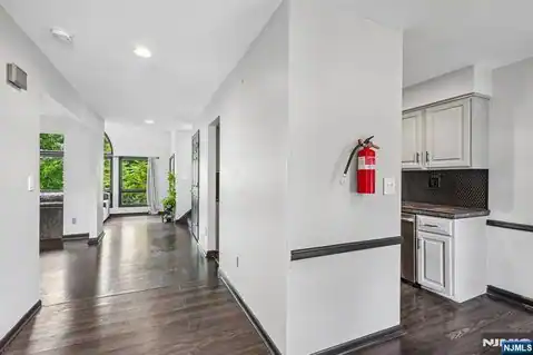 19 Cedar Wood Terrace, Woodland Park, NJ 07424 — photo 5