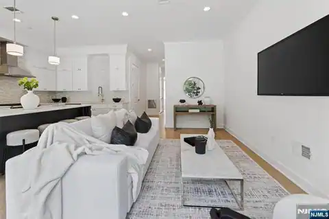 10 Gabriel Court, Paramus, NJ 07652 — photo 11