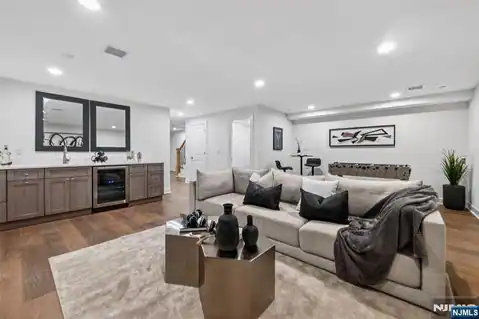 10 Gabriel Court, Paramus, NJ 07652 — photo 32