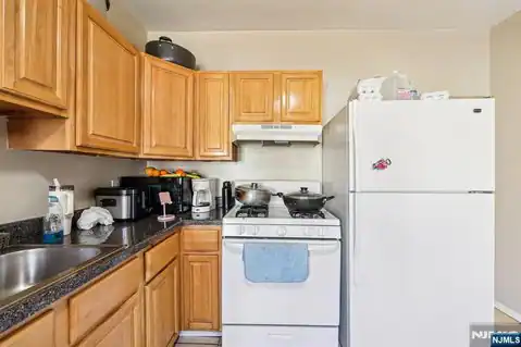 108 E Main Street, Paterson, NJ 07522 — photo 10