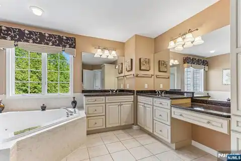 62 Hickory Hill Boulevard 2001, Totowa, NJ 07512 — photo 36