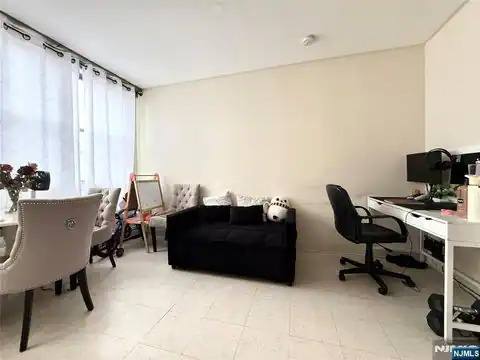 615 Summit Avenue, Union City, NJ 07087 — photo 18