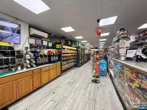 615 Summit Avenue, Union City, NJ 07087 — photo 37