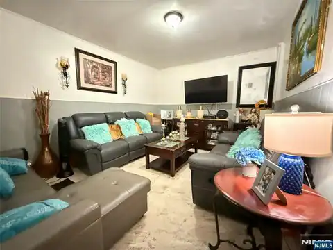 615 Summit Avenue, Union City, NJ 07087 — photo 4