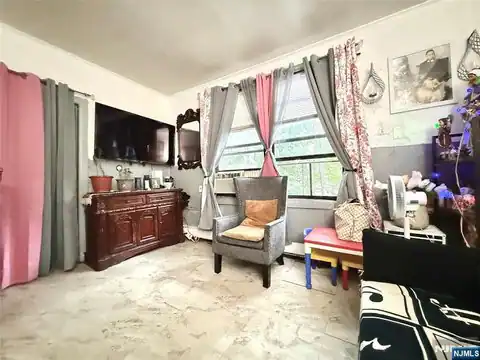 615 Summit Avenue, Union City, NJ 07087 — photo 6