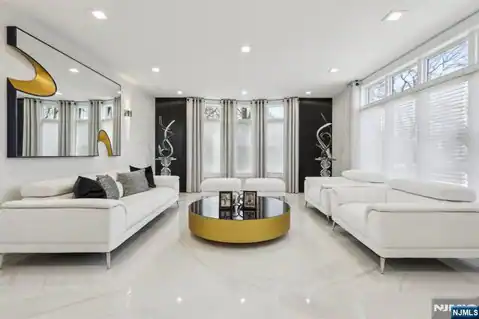63 Roberts Road, Englewood Cliffs, NJ 07632 — photo 14