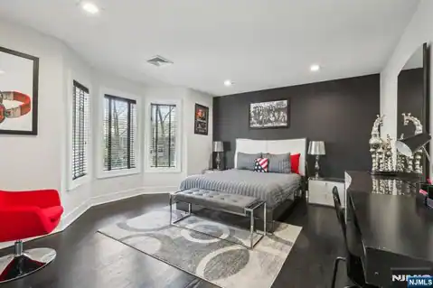63 Roberts Road, Englewood Cliffs, NJ 07632 — photo 18