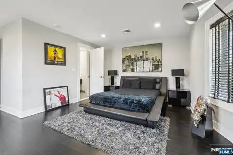 63 Roberts Road, Englewood Cliffs, NJ 07632 — photo 19