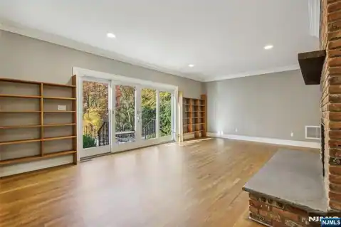 5 Winding Way, Saddle River, NJ 07458 — photo 15