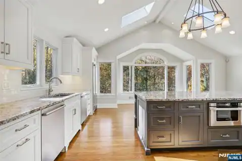 5 Winding Way, Saddle River, NJ 07458 — photo 5