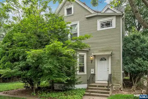 7 Hardenburgh Avenue, Demarest, NJ 07627 — photo 2
