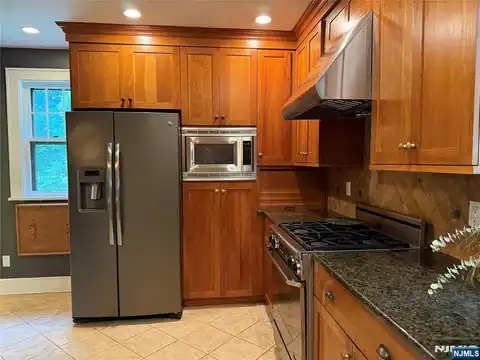 37 Columbus Avenue, Harrington Park, NJ 07640 — photo 11