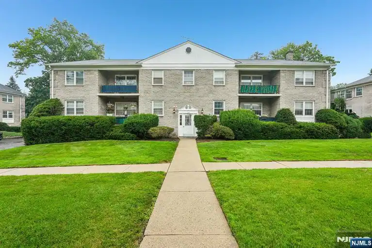 135-167 S Maple Avenue 143 B, Ridgewood, NJ 07450