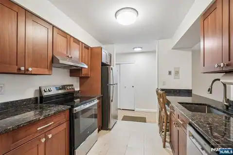 135-167 S Maple Avenue 143 B, Ridgewood, NJ 07450 — photo 20