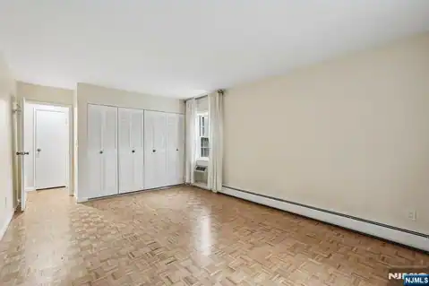 135-167 S Maple Avenue 143 B, Ridgewood, NJ 07450 — photo 24