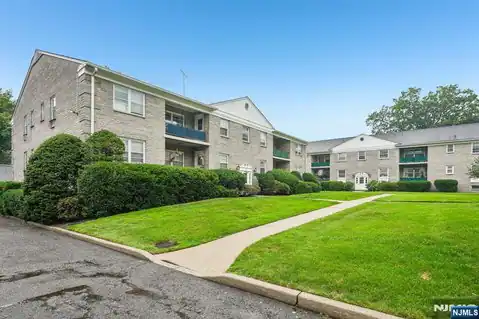 135-167 S Maple Avenue 143 B, Ridgewood, NJ 07450 — photo 3