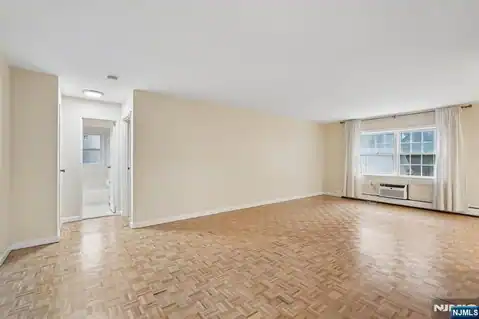 135-167 S Maple Avenue 143 B, Ridgewood, NJ 07450 — photo 9