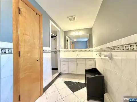 500 Jefferson Street, Carlstadt, NJ 07072 — photo 23