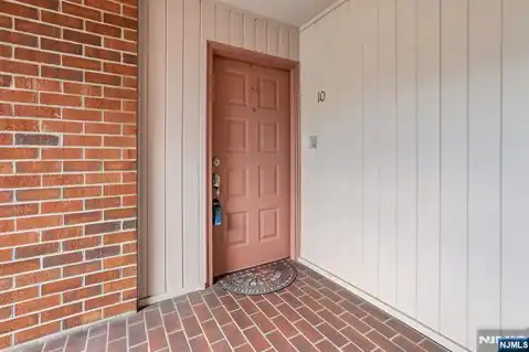 10 Wadsworth Court, Teaneck, NJ 07666 — photo 12