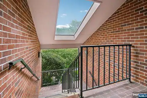 10 Wadsworth Court, Teaneck, NJ 07666 — photo 13