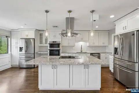 10 Wadsworth Court, Teaneck, NJ 07666 — photo 18