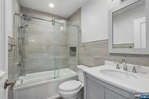 10 Wadsworth Court, Teaneck, NJ 07666 — photo 28