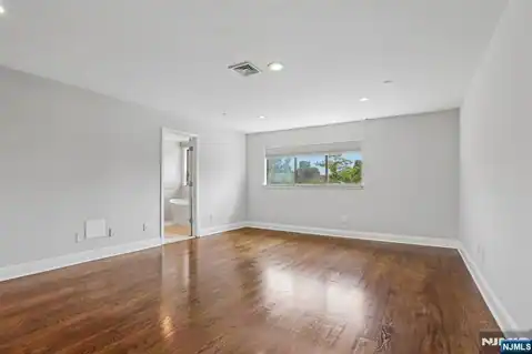 10 Wadsworth Court, Teaneck, NJ 07666 — photo 33
