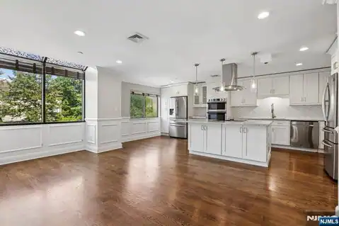 10 Wadsworth Court, Teaneck, NJ 07666 — photo 5