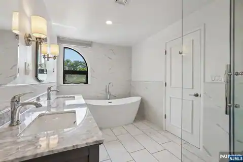 10 Wadsworth Court, Teaneck, NJ 07666 — photo 6