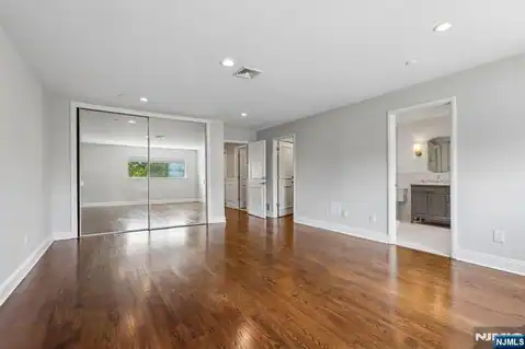 10 Wadsworth Court, Teaneck, NJ 07666 — photo 9