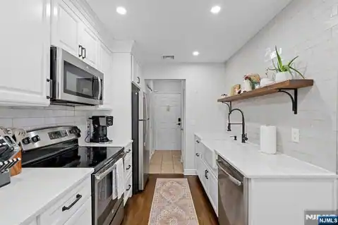 555 Riverside Avenue 12, Rutherford, NJ 07070 — photo 12