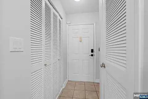 555 Riverside Avenue 12, Rutherford, NJ 07070 — photo 4