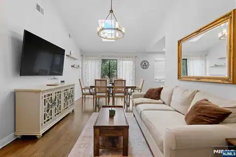 555 Riverside Avenue 12, Rutherford, NJ 07070 — photo 7