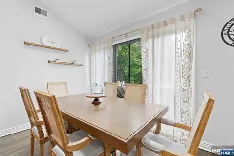 555 Riverside Avenue 12, Rutherford, NJ 07070 — photo 8