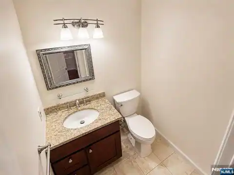 555 Ridge Lane, Fort Lee, NJ 07024 — photo 18