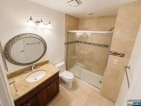 555 Ridge Lane, Fort Lee, NJ 07024 — photo 27